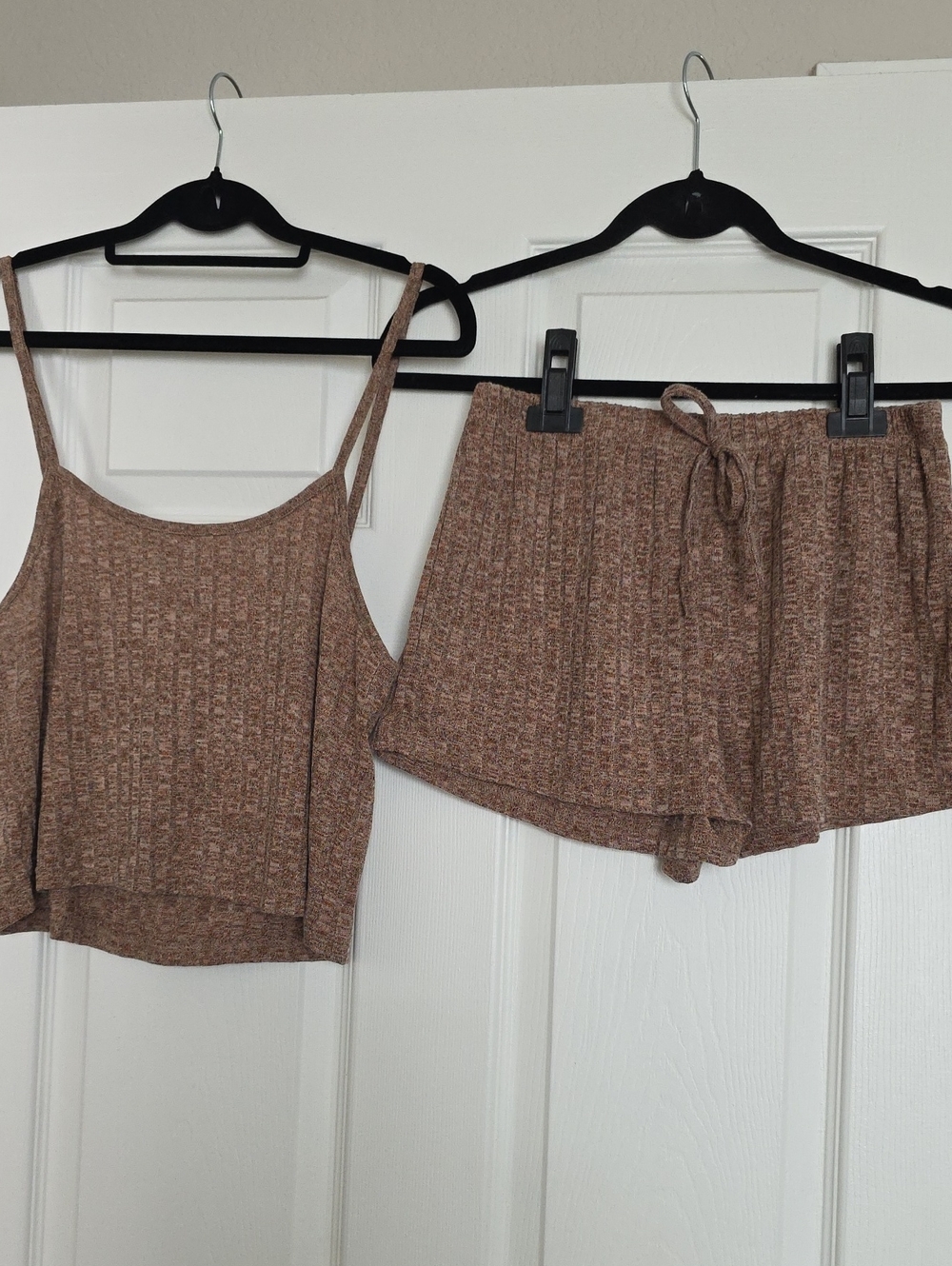 Cozy Ribbed Knit Cropped Tank & Drawstring Shorts Set - Brown